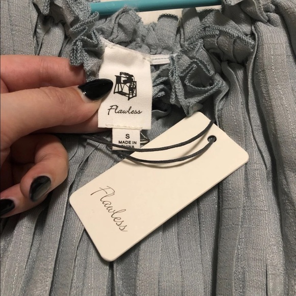 Vici Collection off the shoulder dress - Picture 3 of 5